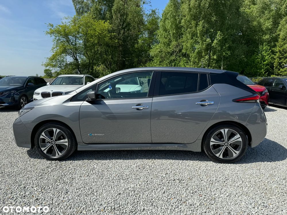 Nissan Leaf 40 kWh TEKNA - 9