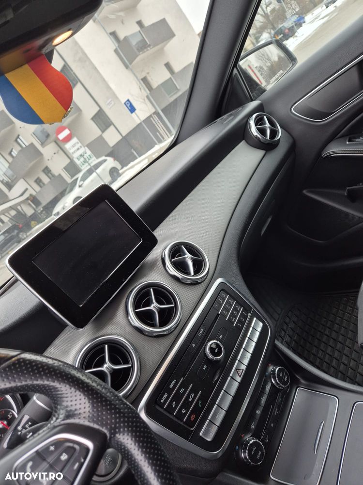Mercedes-Benz GLA 200 d 4MATIC Aut. - 7