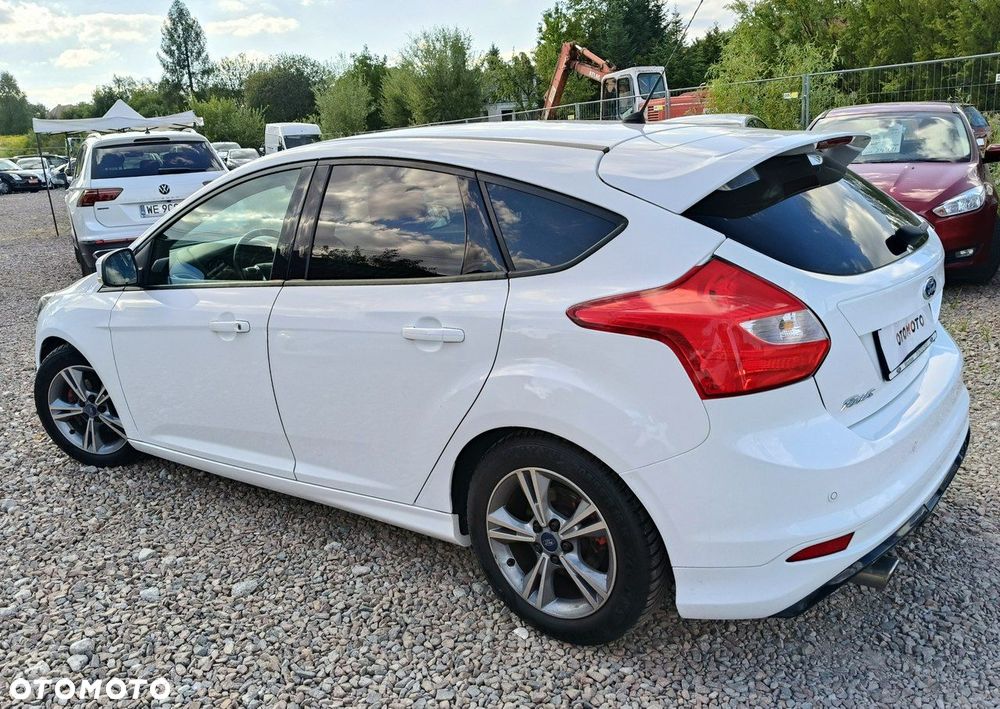 Ford Focus Turnier 1.0 EcoBoost Start-Stopp-System Ambiente - 3