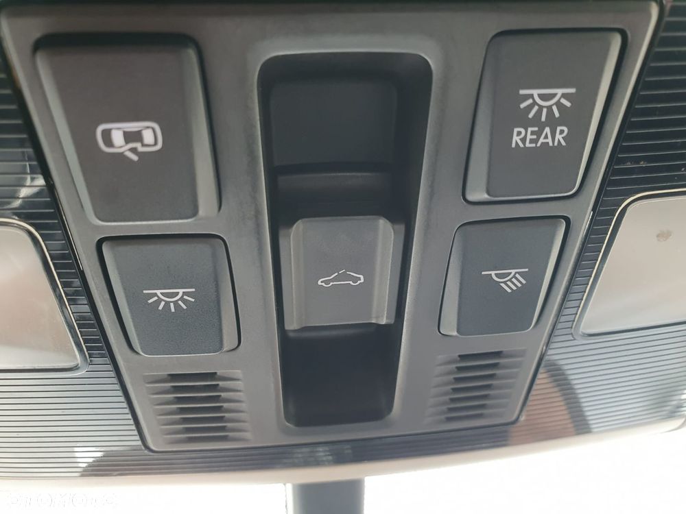 Volkswagen Golf - 17