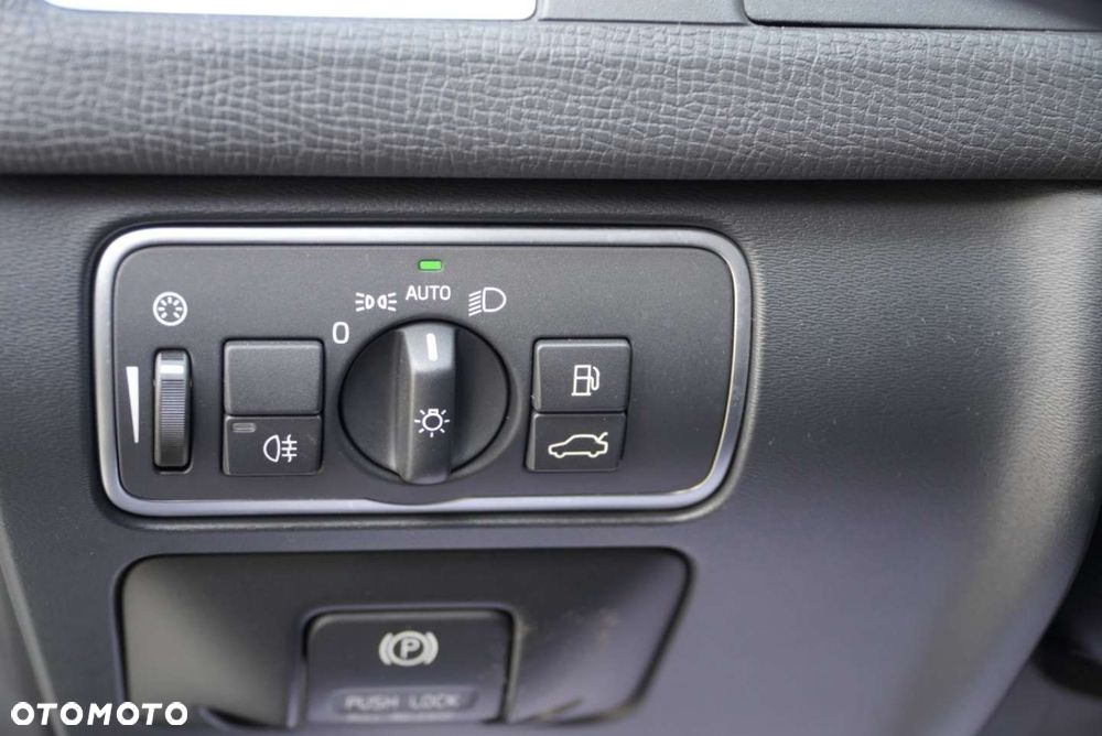 Volvo XC 60 D4 Geartronic Kinetic - 20