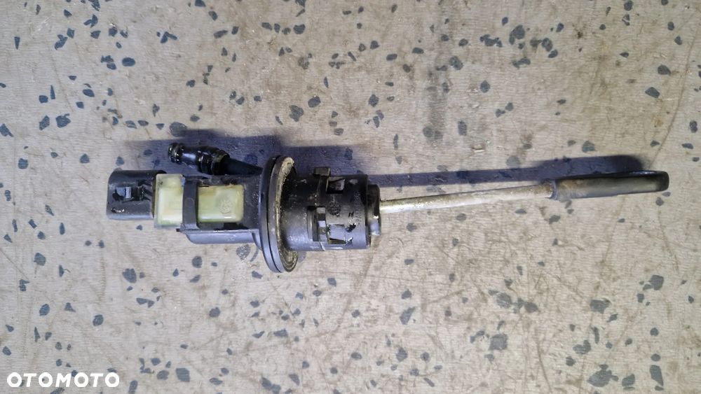 AUDI A4 B8 POMPKA SPRZĘGŁA 8K0907658D 8K1821401B - 2
