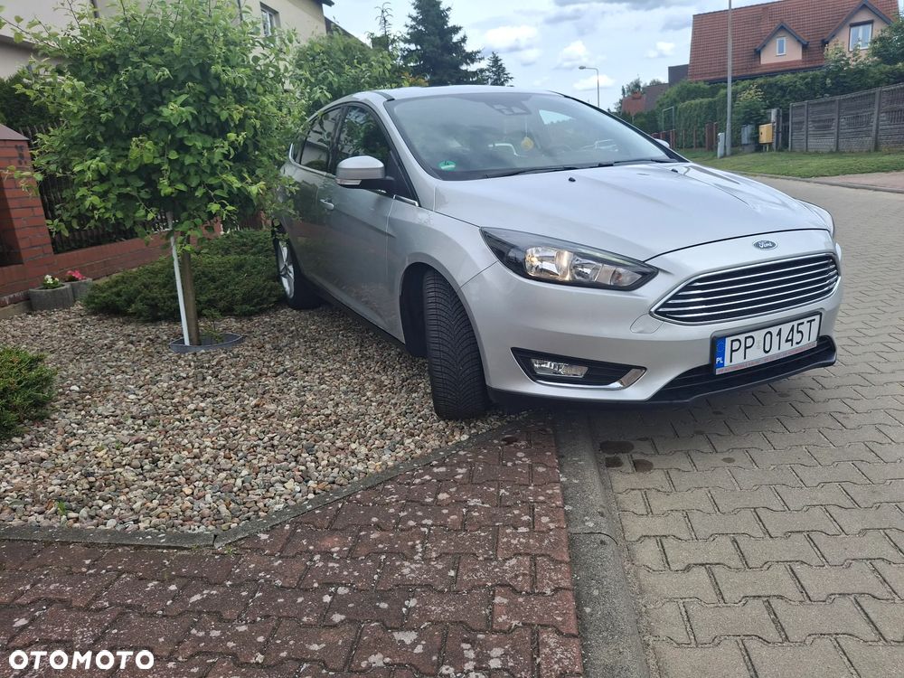 Ford Focus 1.5 EcoBoost STart-Stopp-System TITANIUM - 3