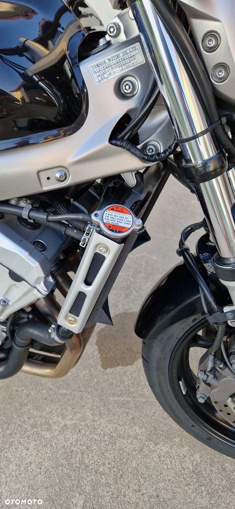 Yamaha FZ6 - 8
