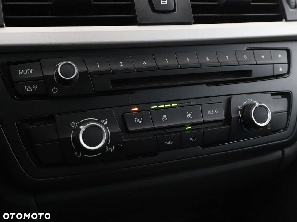 BMW Seria 3 318d Advantage - 27