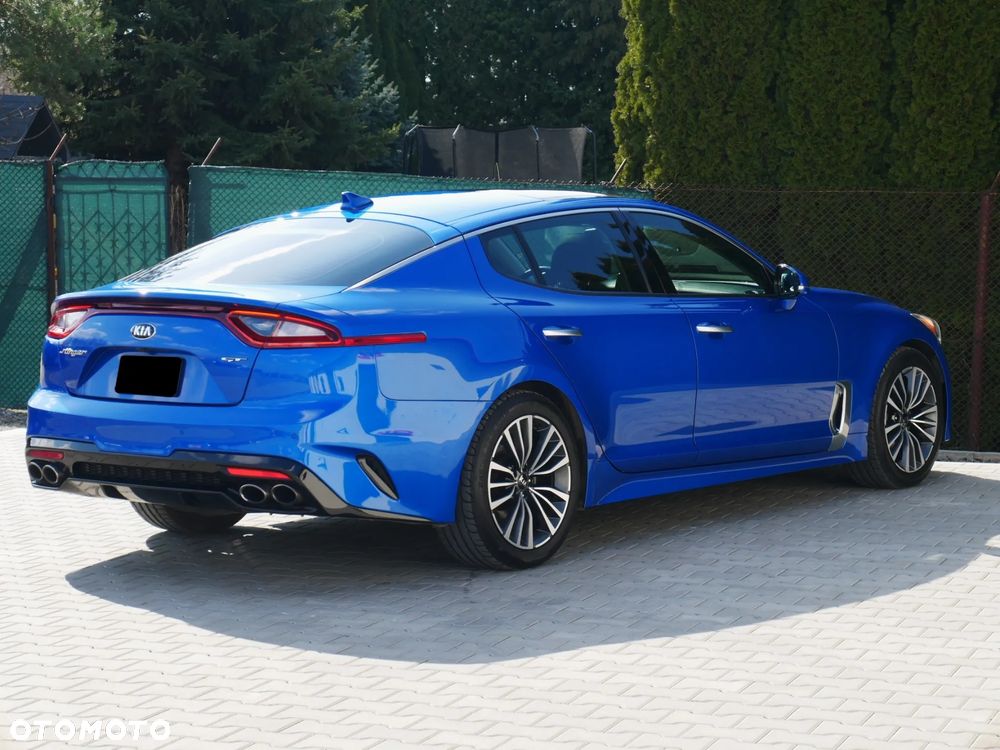 Kia Stinger 2.0 T-GDI GT Line - 11