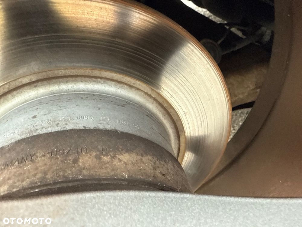 Renault Megane TCe 180 GT - 19