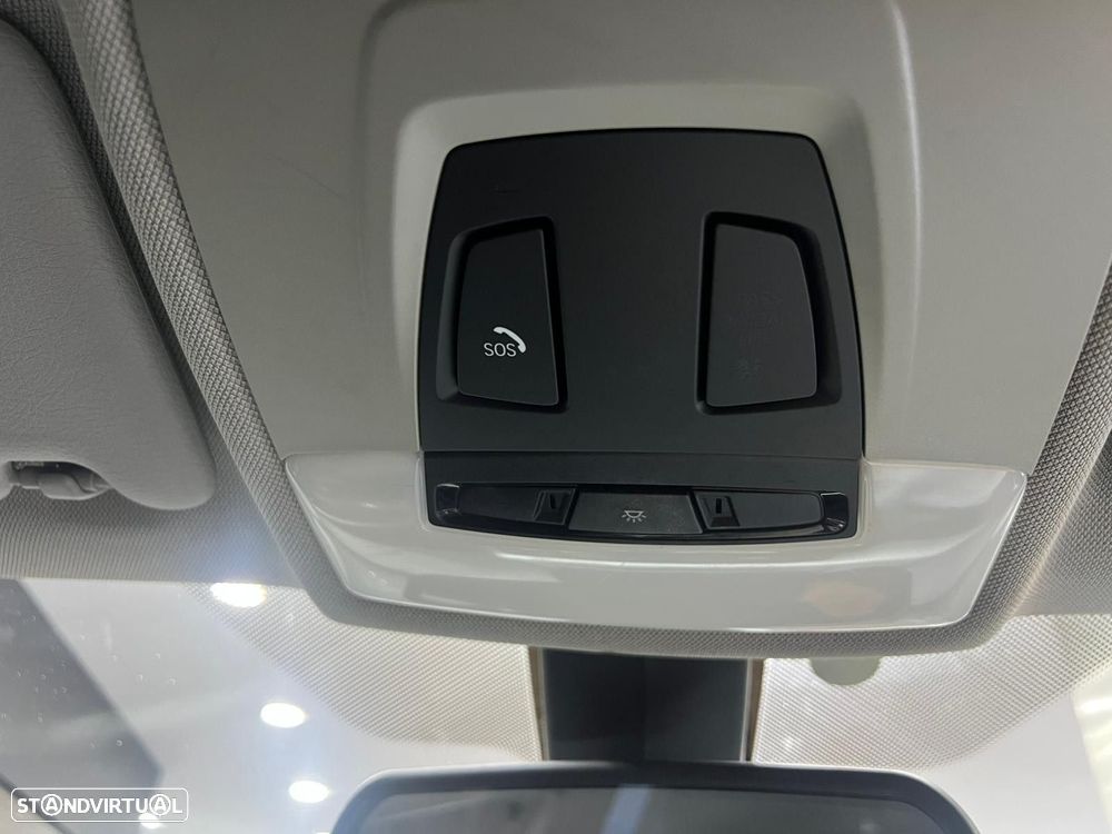 BMW 318 d Touring Navigation Sport Auto - 39