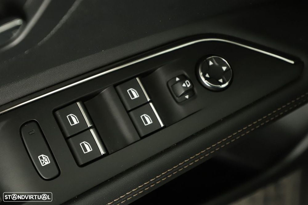 Peugeot 3008 1.2 PureTech GT EAT8 - 21