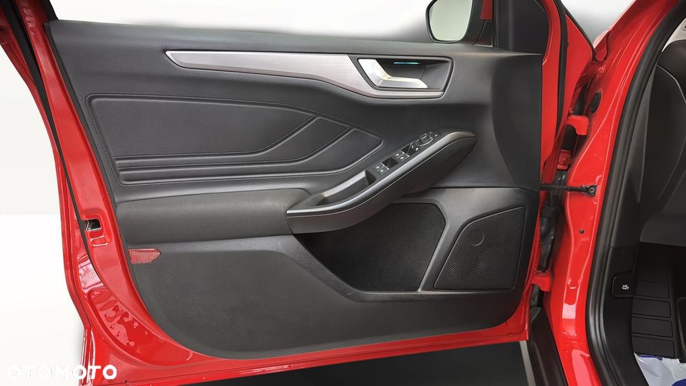 Ford Focus 1.0 EcoBoost mHEV Titanium X - 11