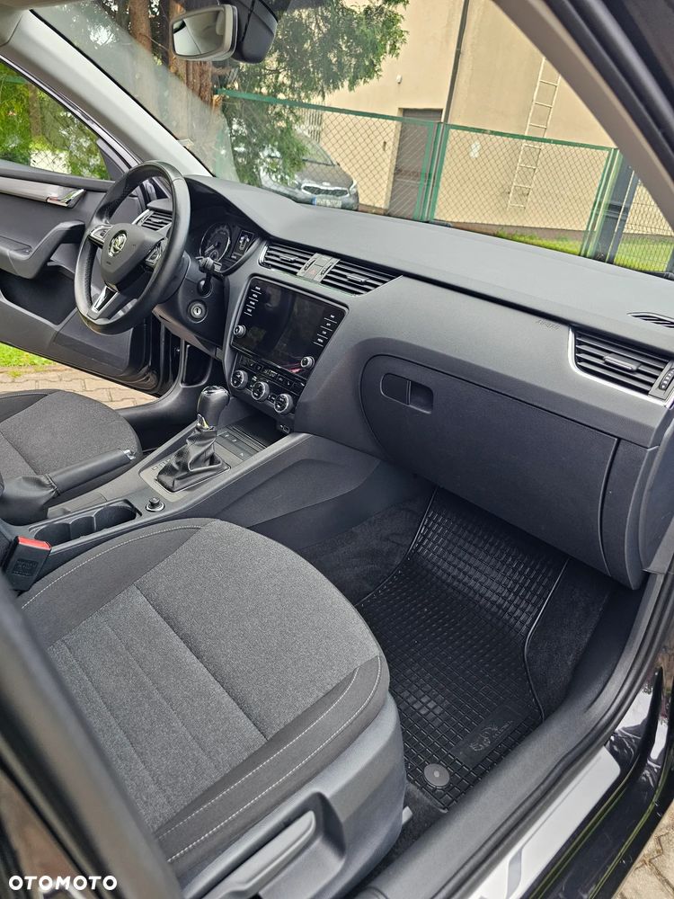 Skoda Octavia 2.0 TDI DSG Premium Edition - 12