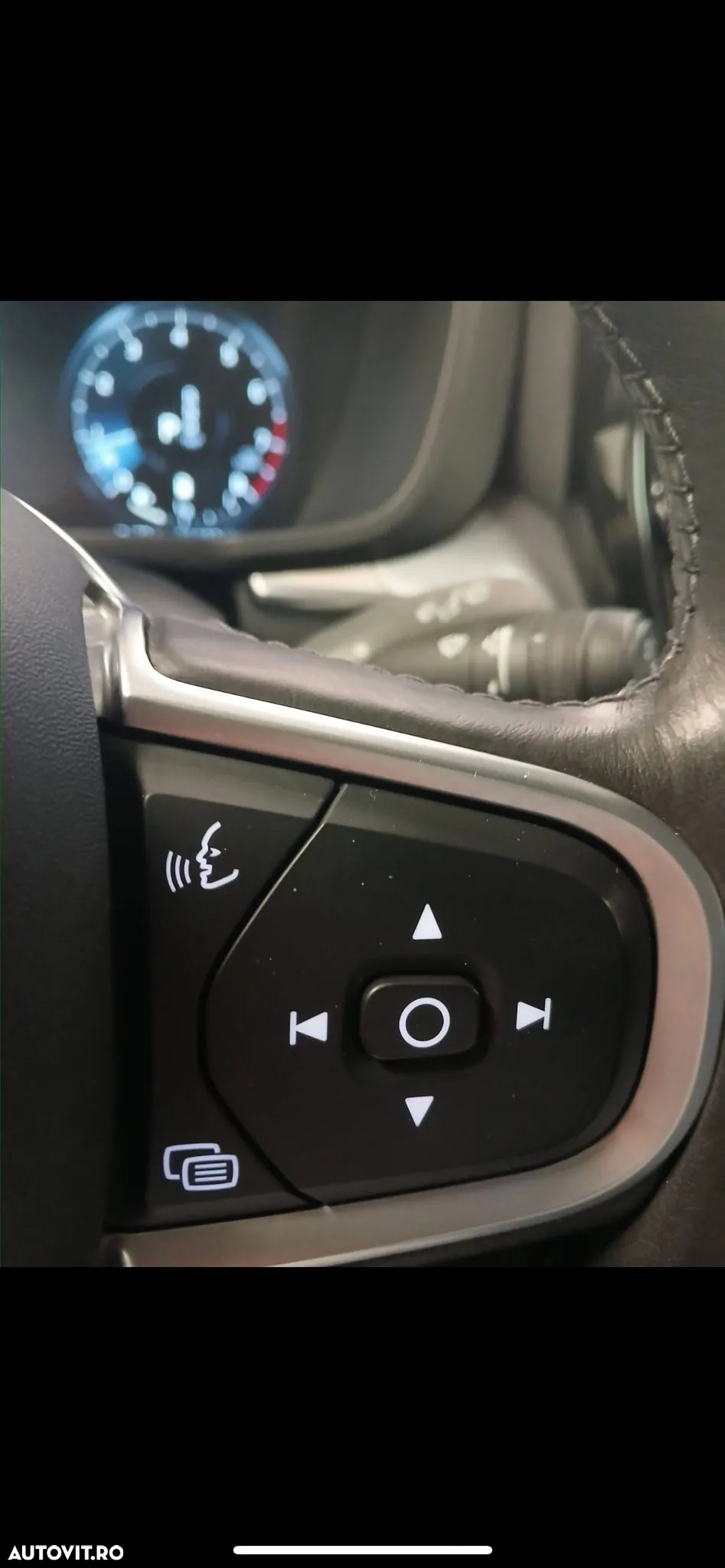 Volvo XC 60 B5 MHEV AWD Inscription - 13