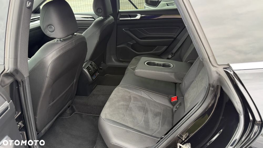 Volkswagen Arteon 2.0 TDI SCR R-Line DSG - 22