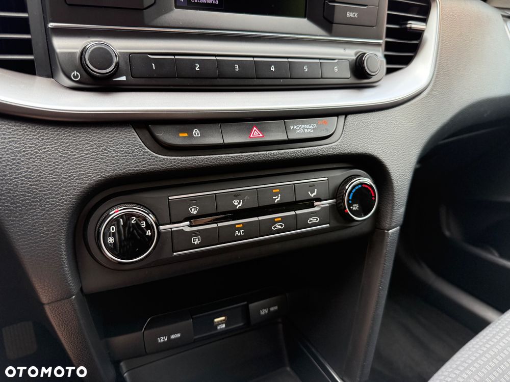 Kia Ceed 1.0 T-GDI S - 22