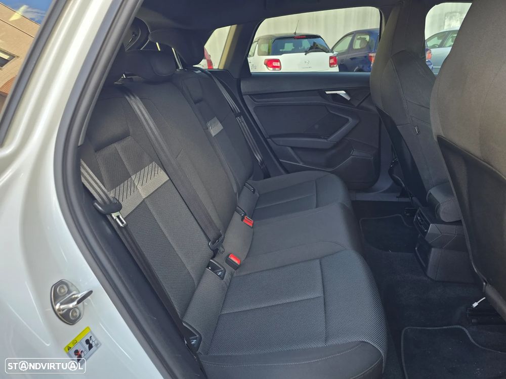 Audi A3 Sportback 30 TFSI - 4