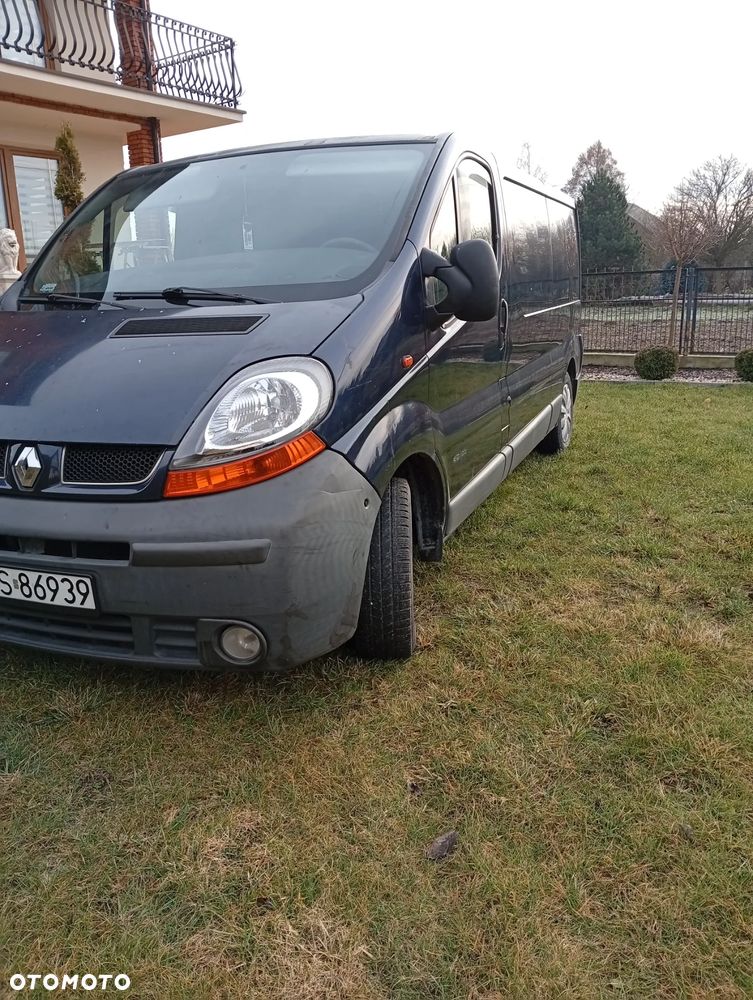 Renault Trafic - 1