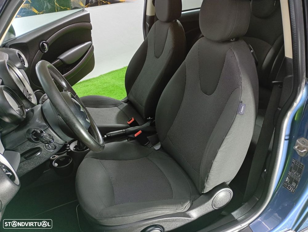 MINI 3 Portas Cooper D - 19