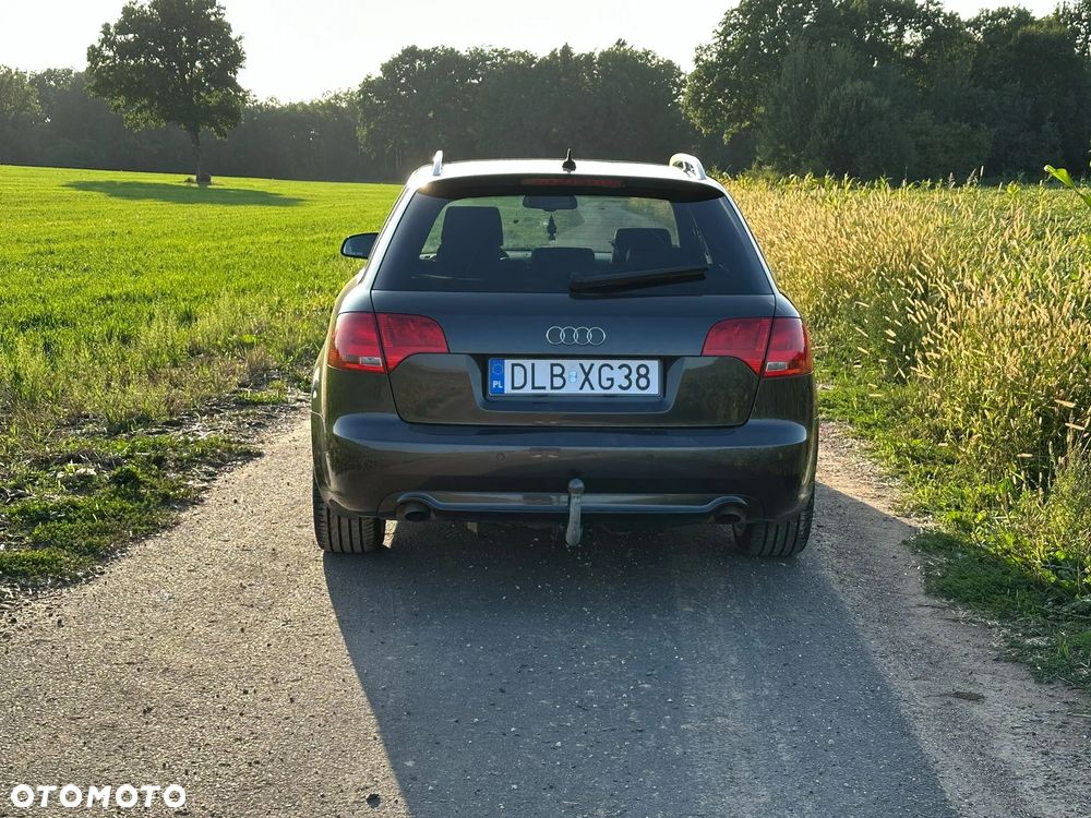 Audi A4 Avant 2.0 TDI DPF S line Sportpaket (plus) - 4