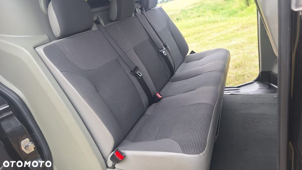 Opel Vivaro - 13