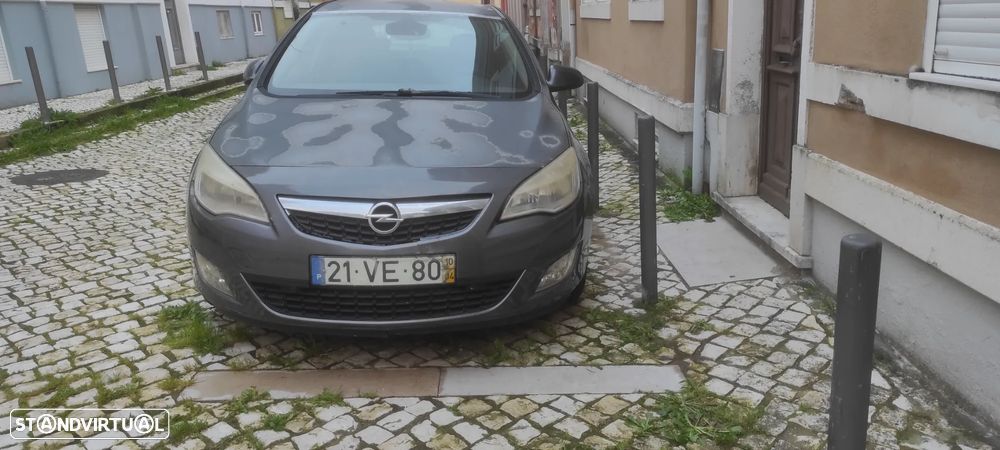 Opel Astra 1.7 CDTI DPF Cosmo - 3
