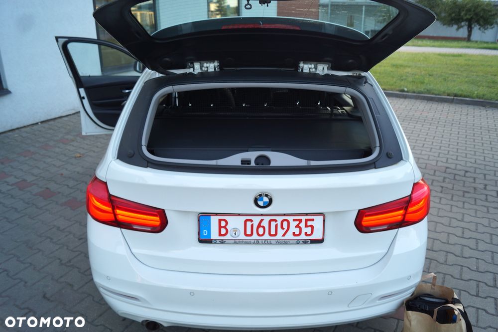 BMW Seria 3 - 18