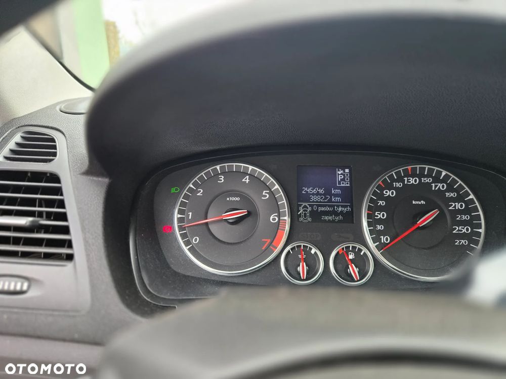 Renault Laguna 3.5 V6 Initiale - 8