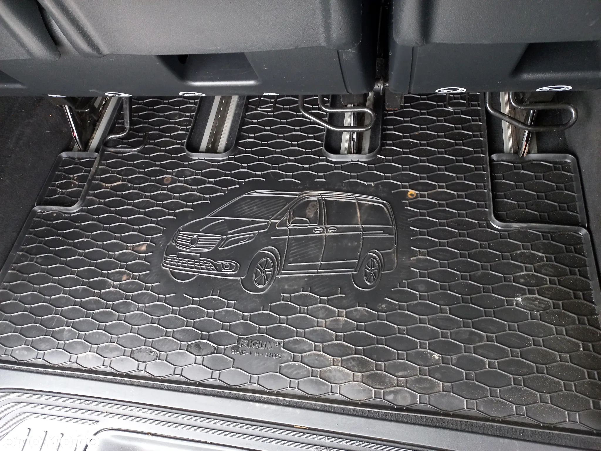 Mercedes-Benz Vito 119 CDI Tourer Base 447.701 - 19