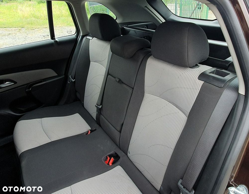Chevrolet Cruze - 11