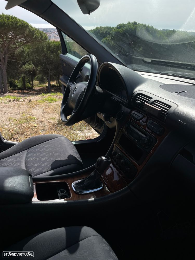 Mercedes-Benz C 220 - 8