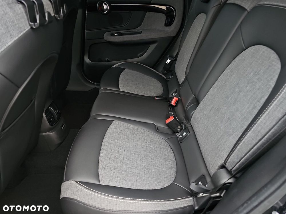 MINI Countryman - 24