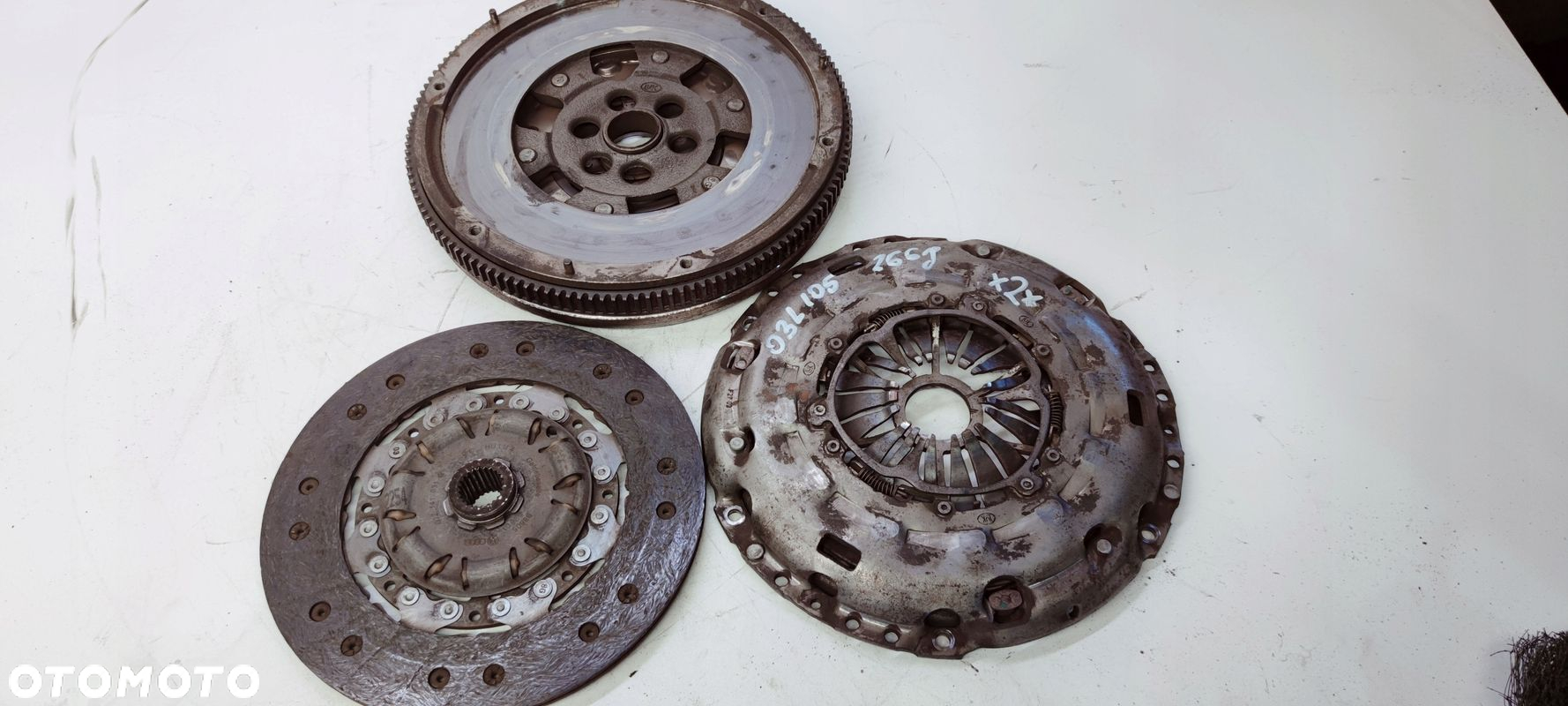 SPRZĘGŁO KOŁO DWUMAS AUDI VW 2.0 TDI 03L105266J *2 - 2
