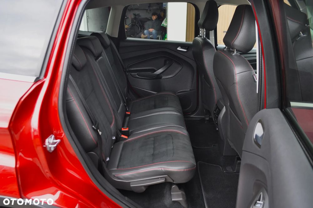 Ford Kuga 2.0 EcoBlue 4x4 TITANIUM - 26