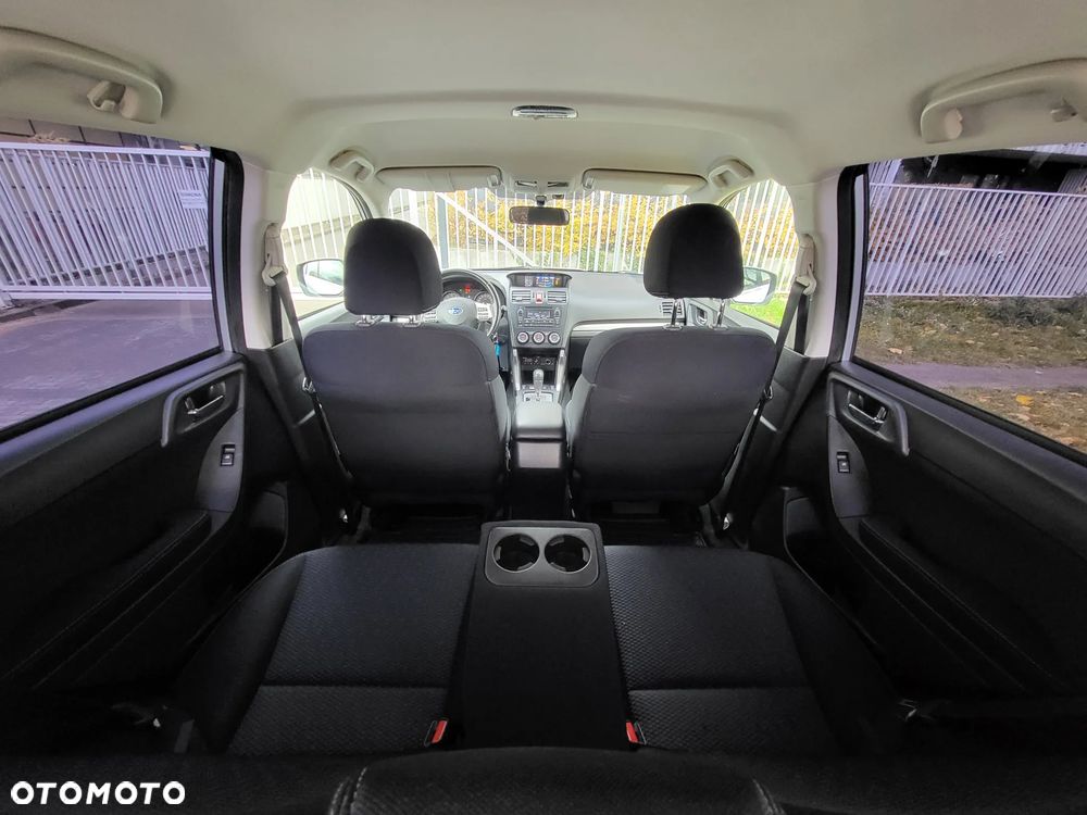 Subaru Forester 2.0i Comfort Lineartronic - 28