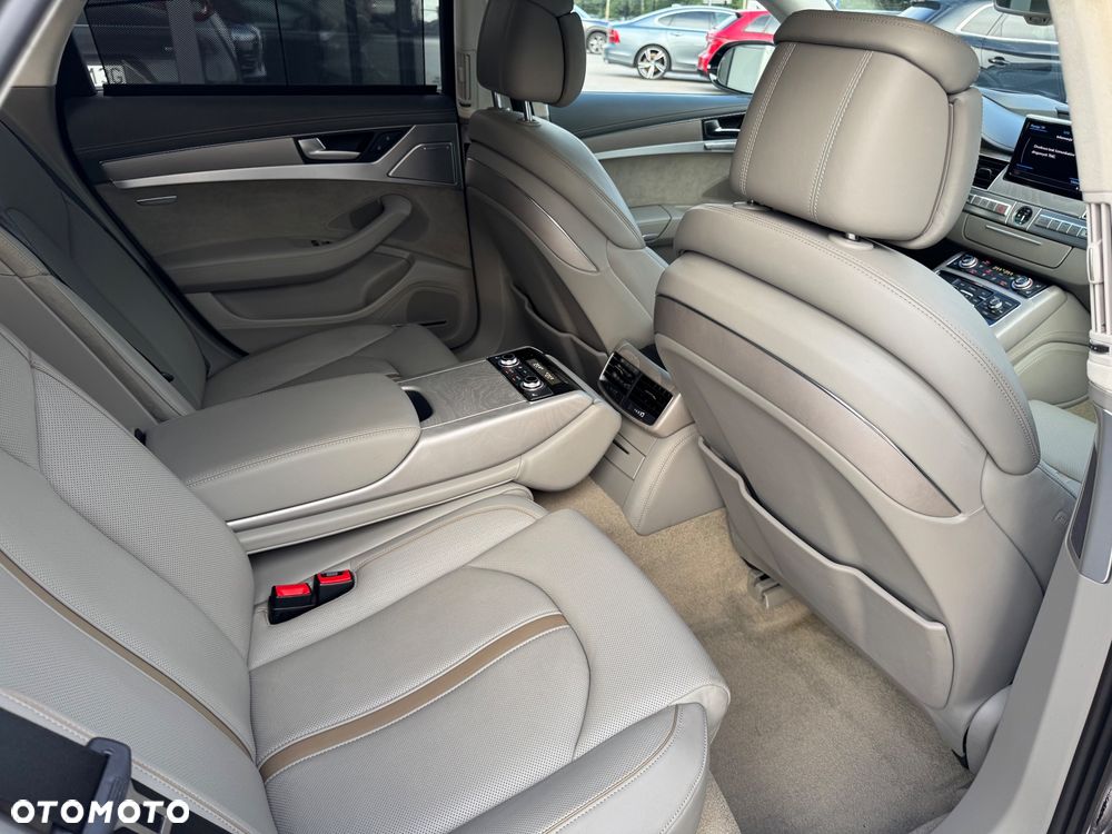 Audi A8 3.0 TDI ultra DPF quattro tiptronic - 32