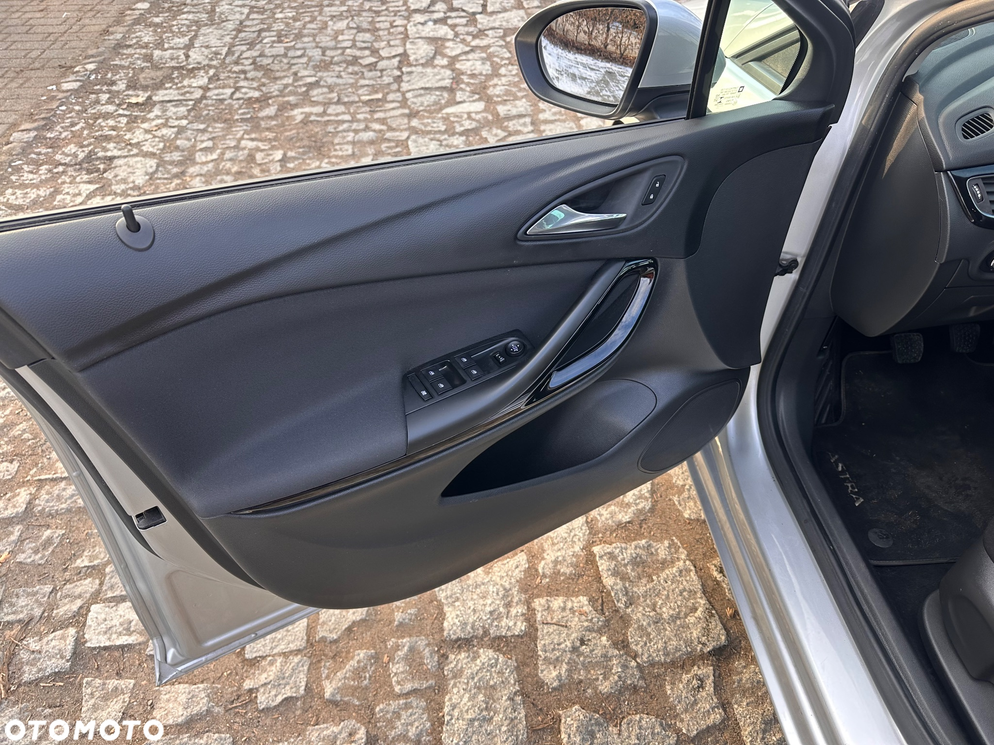 Opel Astra 1.4 Turbo Edition - 35