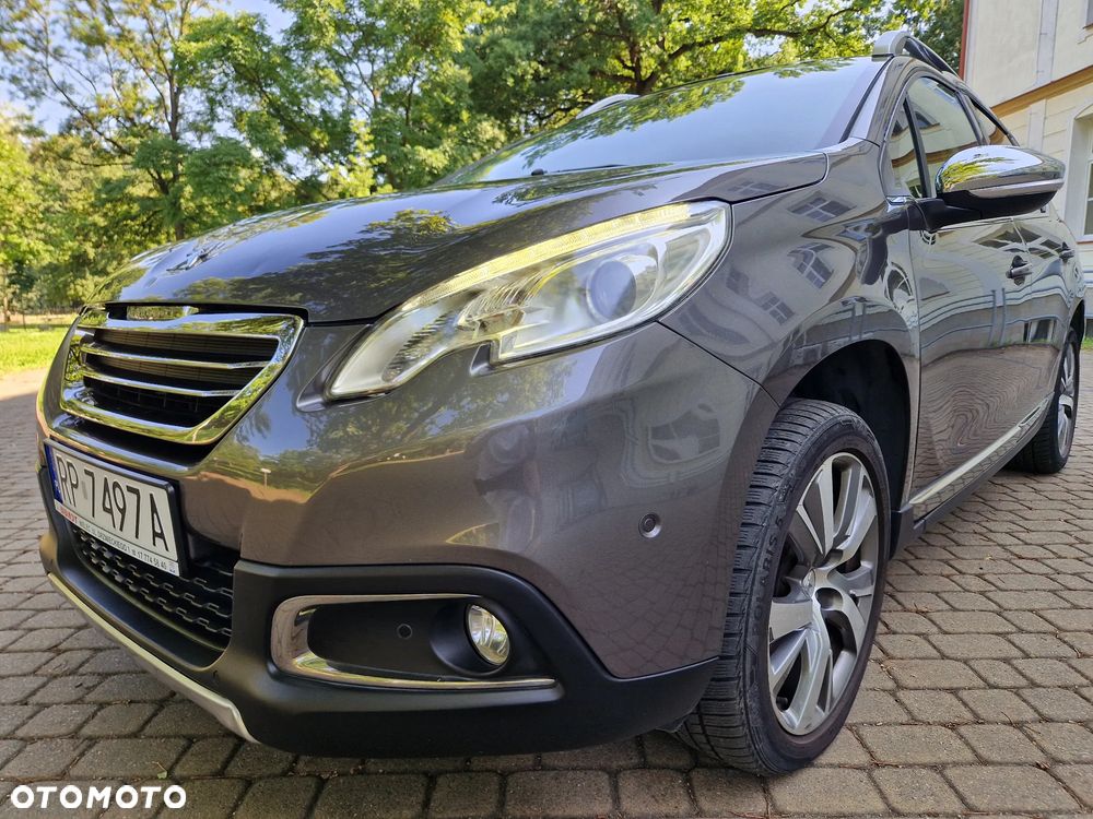 Peugeot 2008 e-HDi FAP 115 STOP & START Allure - 11