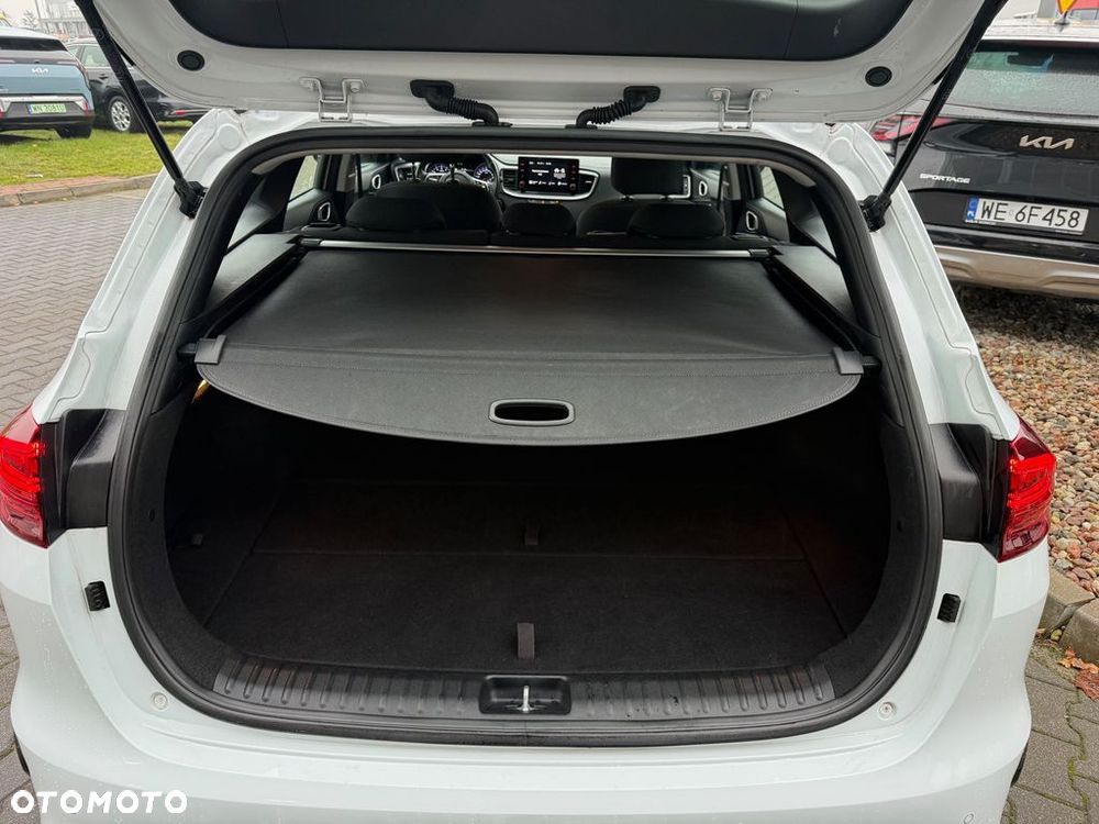 Kia Ceed 1.5 T-GDI M DCT - 9