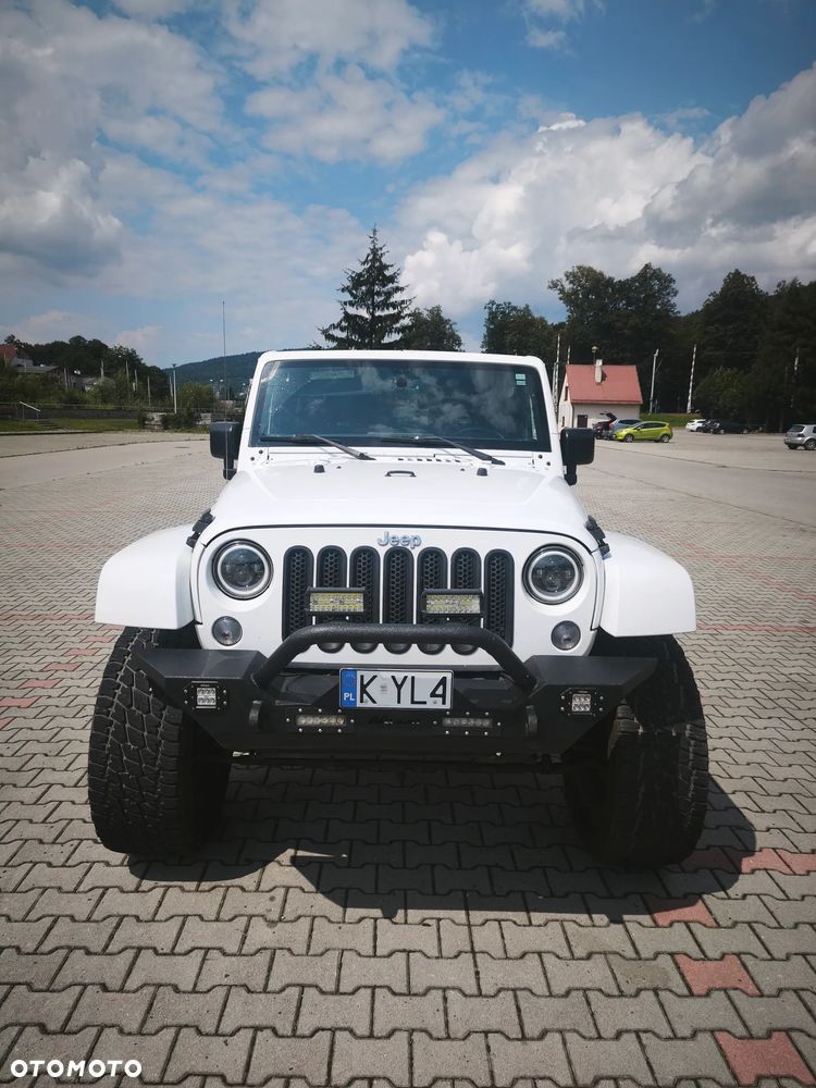 Jeep Wrangler - 30