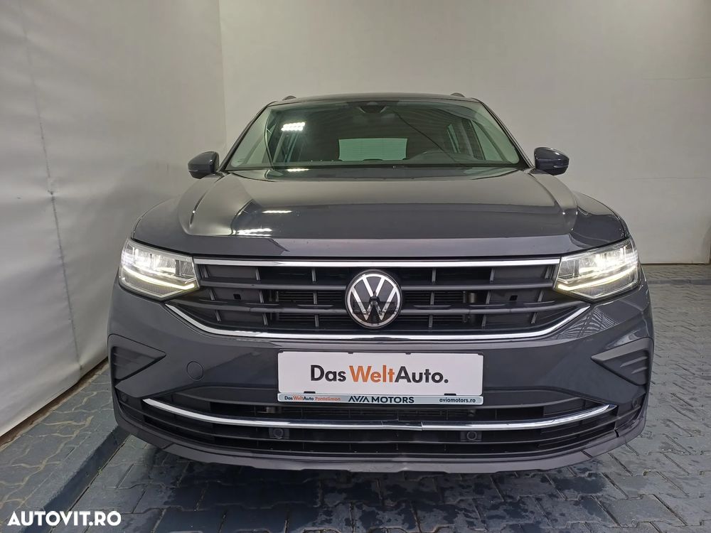 Volkswagen Tiguan 2.0 TDI SCR DSG 4Motion Life - 37