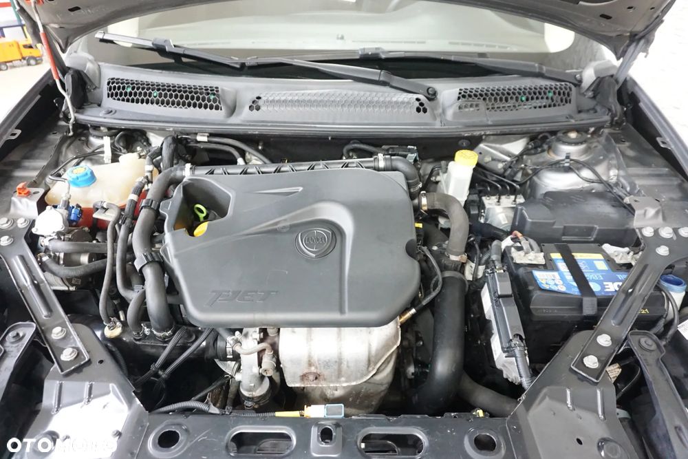 Lancia Delta 1.4 T-Jet Silver - 13