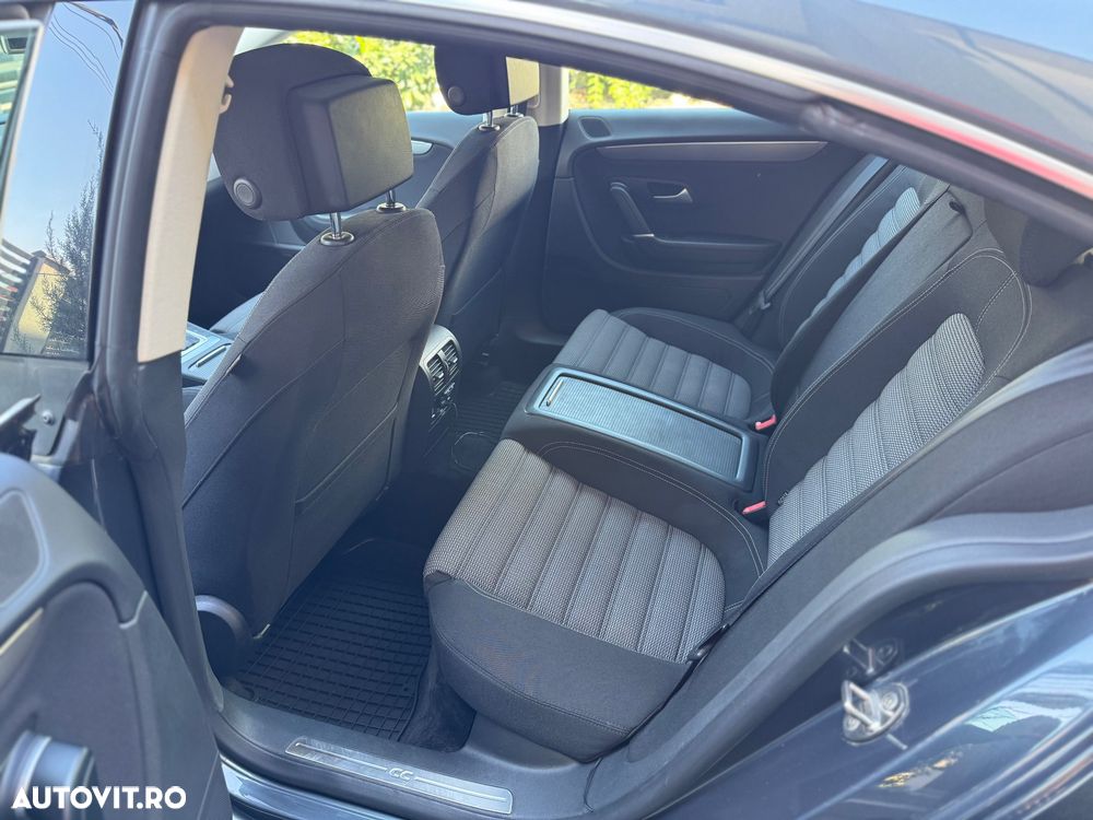 Volkswagen Passat CC - 12