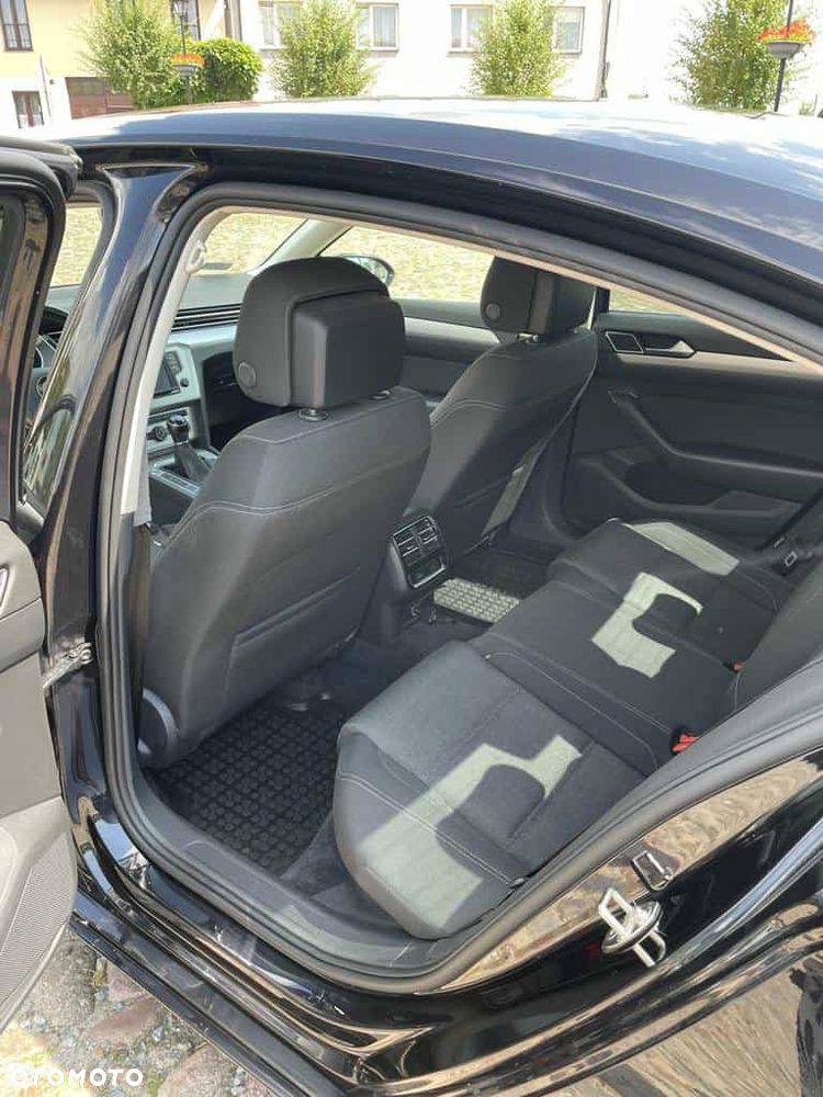 Volkswagen Passat 2.0 TDI BMT Comfortline - 8