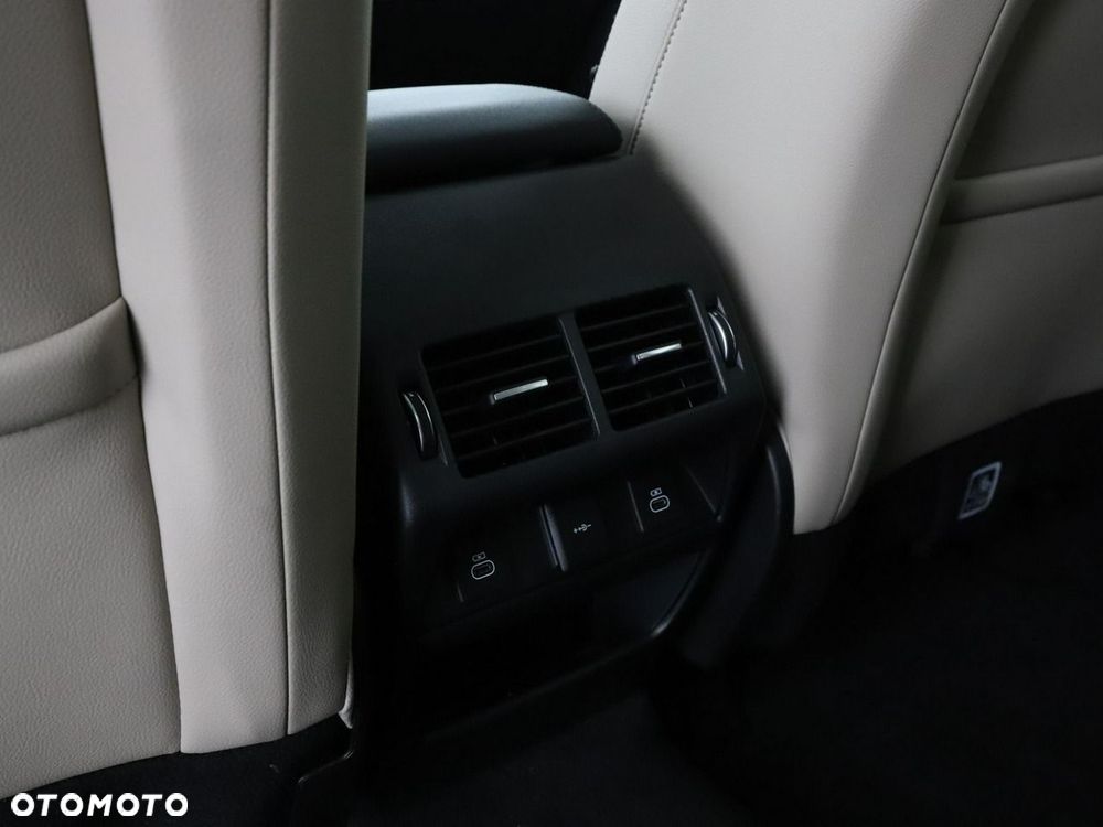 Land Rover Discovery Sport 2021
