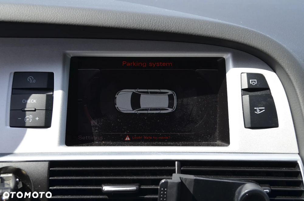 Audi A6 Avant 3.0 TDI DPF quattro tiptronic - 24