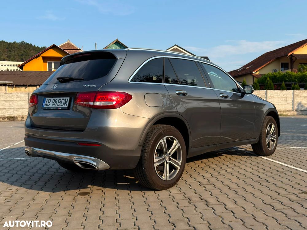 Mercedes-Benz GLC 300 4MATIC 9G-TRONIC - 6