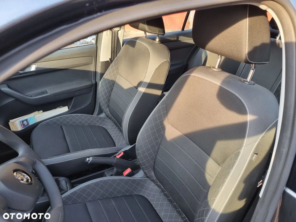 Skoda Fabia 1.0 TSI Active - 13