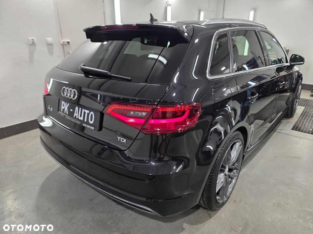 Audi A3 Sportback 2.0 TDI S tronic S line Sportpaket - 23