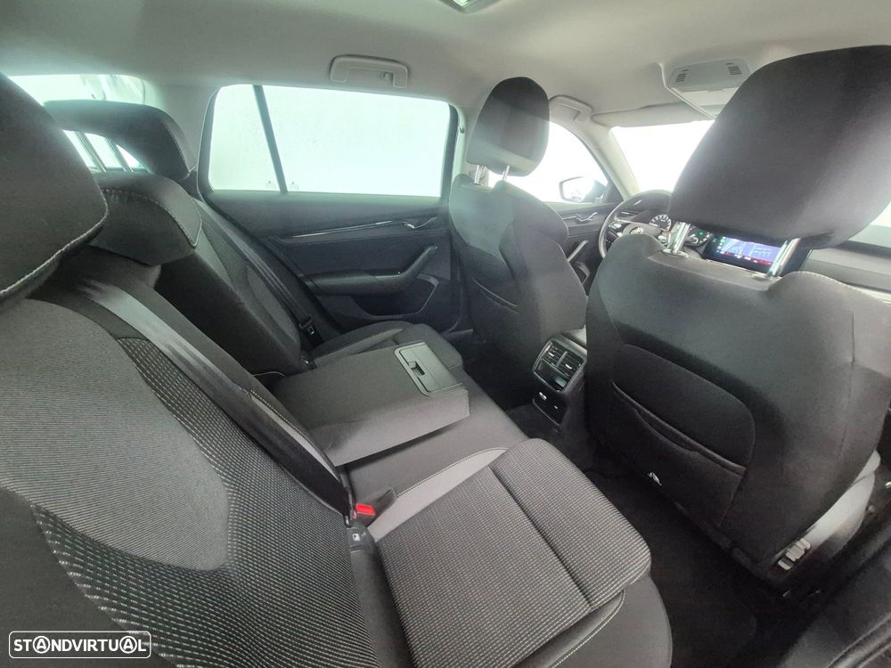 Skoda Octavia Break 2.0 TDI Ambition DSG - 24