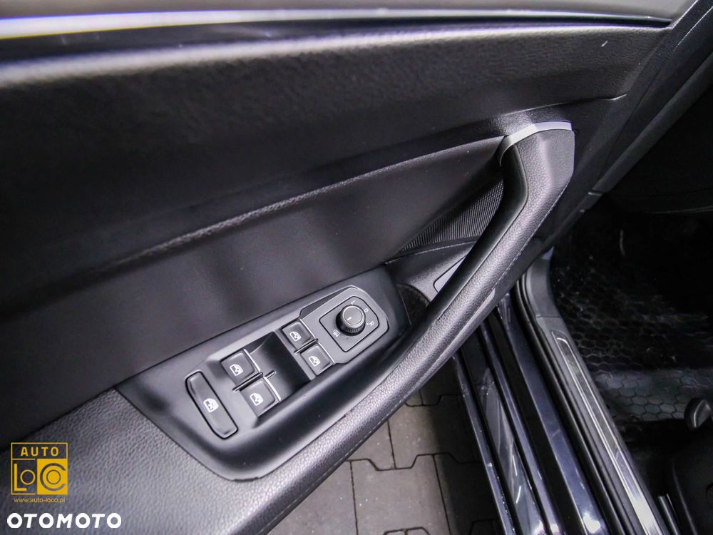 Volkswagen Passat 2.0 TDI BMT Highline DSG - 32