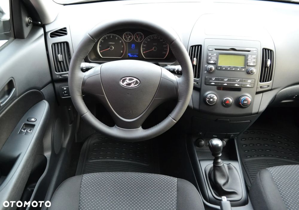 Hyundai i30 1.4 Blue Comfort - 14
